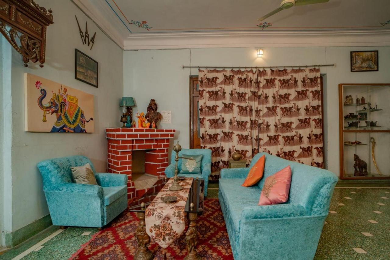 Hotel Ambavgarh Palace Udajpur Zewnętrze zdjęcie