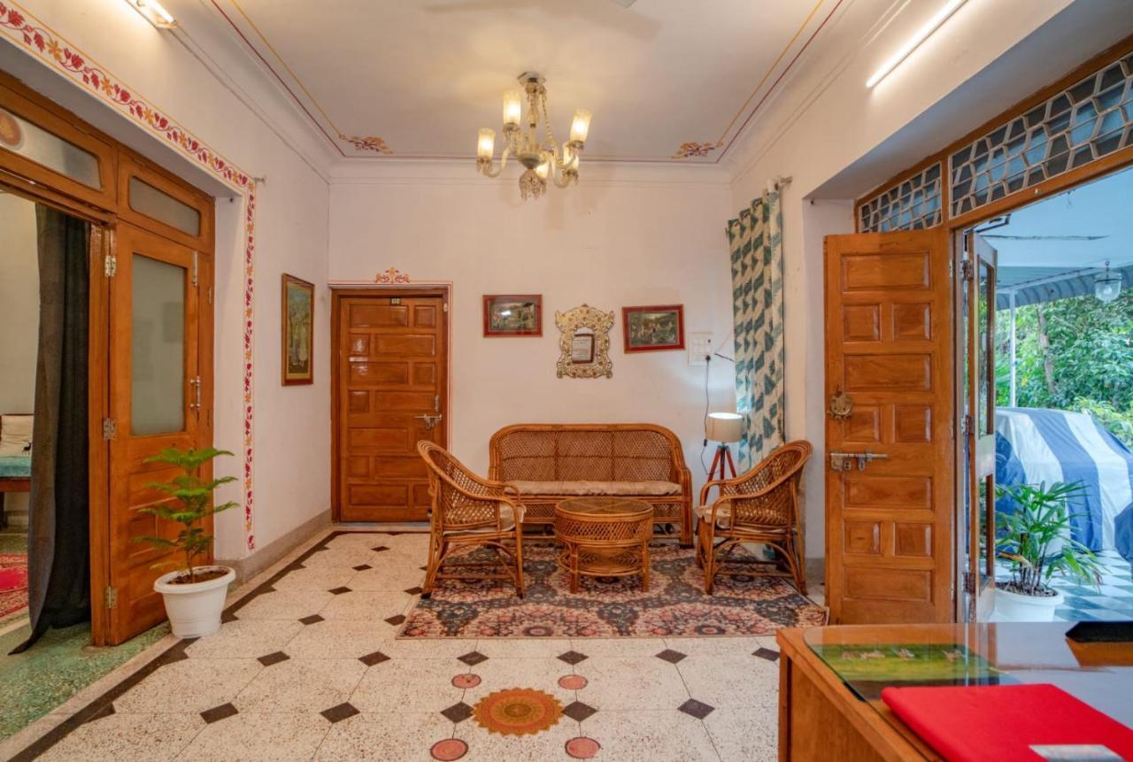 Hotel Ambavgarh Palace Udajpur Zewnętrze zdjęcie