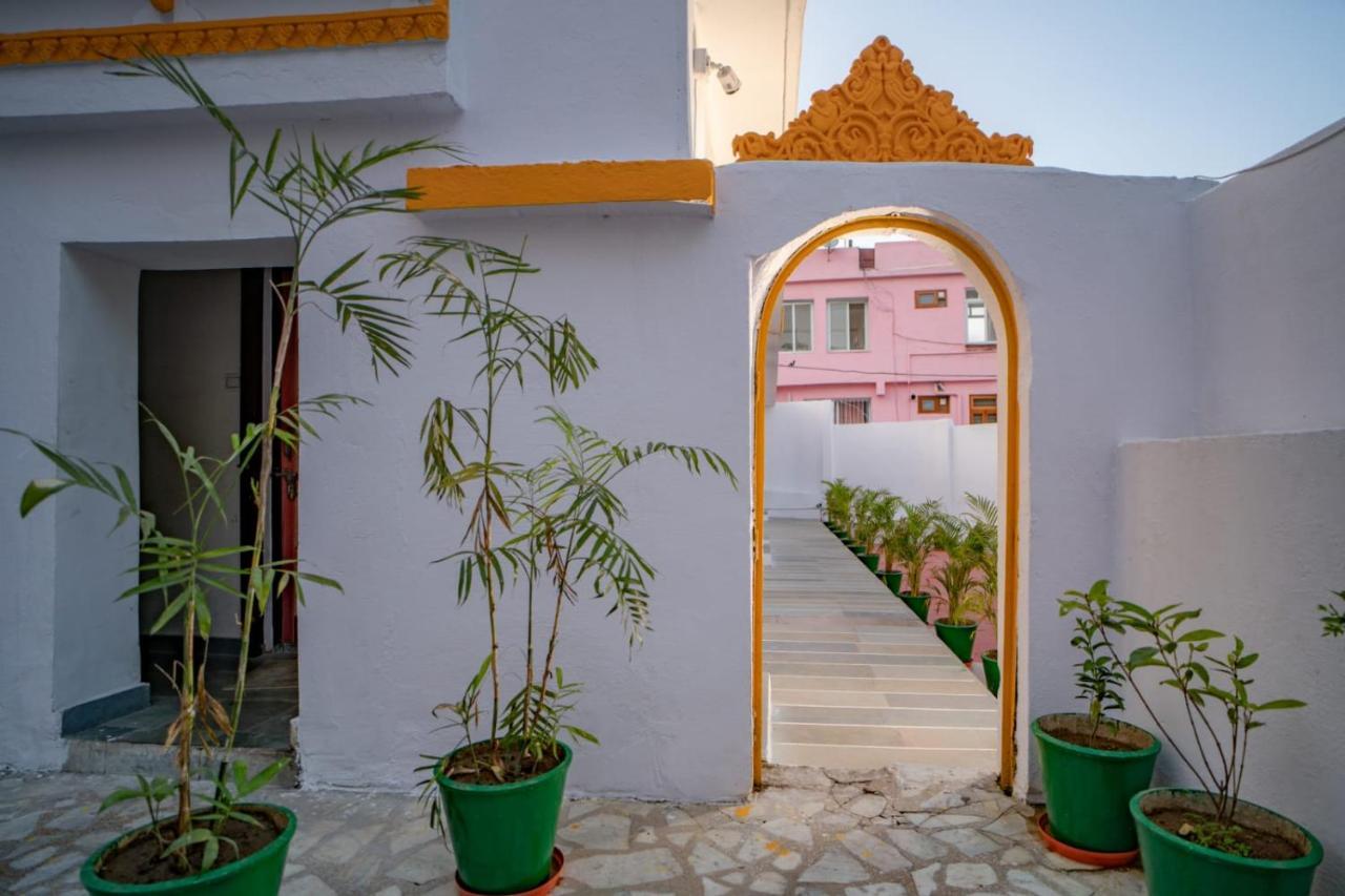 Hotel Ambavgarh Palace Udajpur Zewnętrze zdjęcie