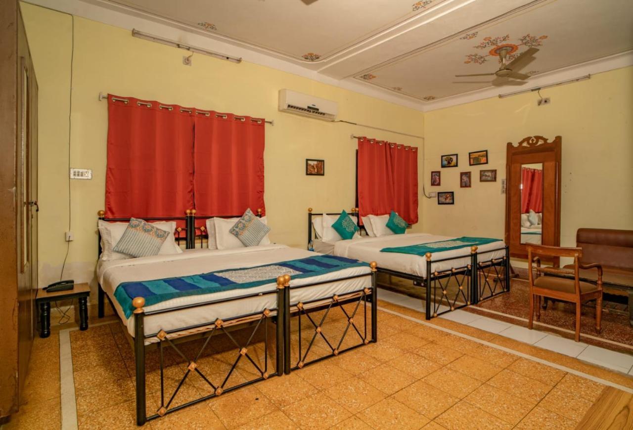 Hotel Ambavgarh Palace Udajpur Zewnętrze zdjęcie