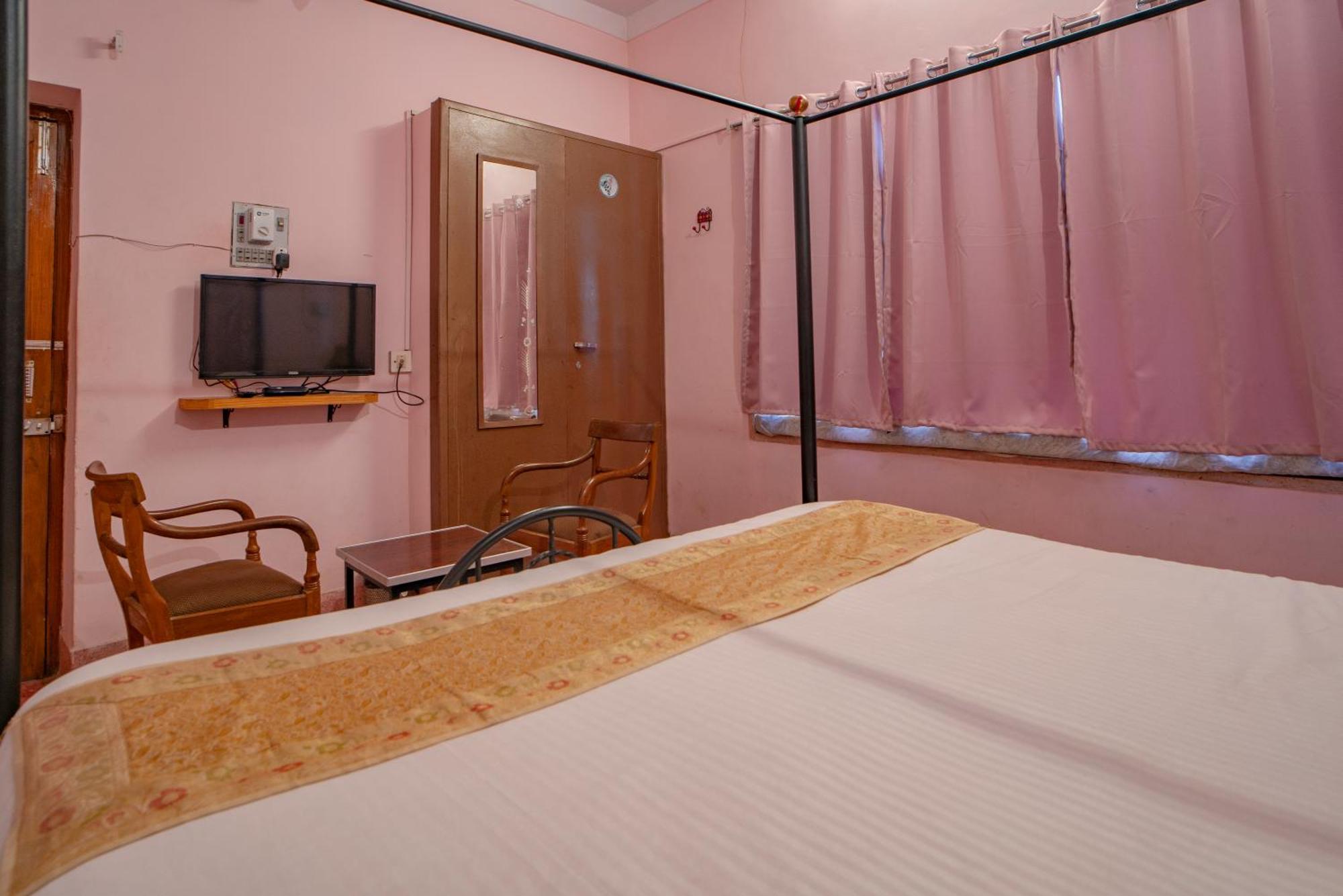 Hotel Ambavgarh Palace Udajpur Zewnętrze zdjęcie