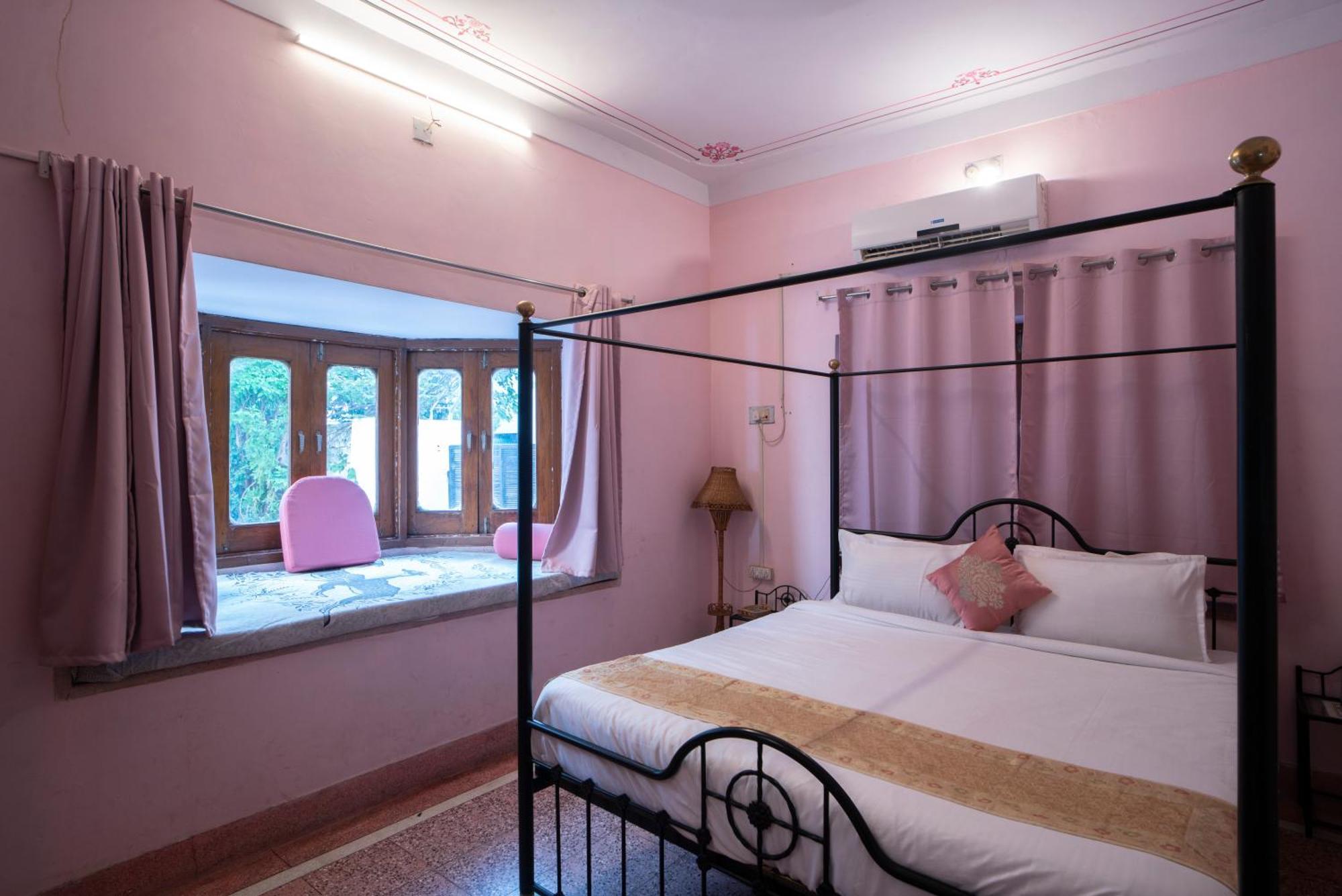 Hotel Ambavgarh Palace Udajpur Zewnętrze zdjęcie