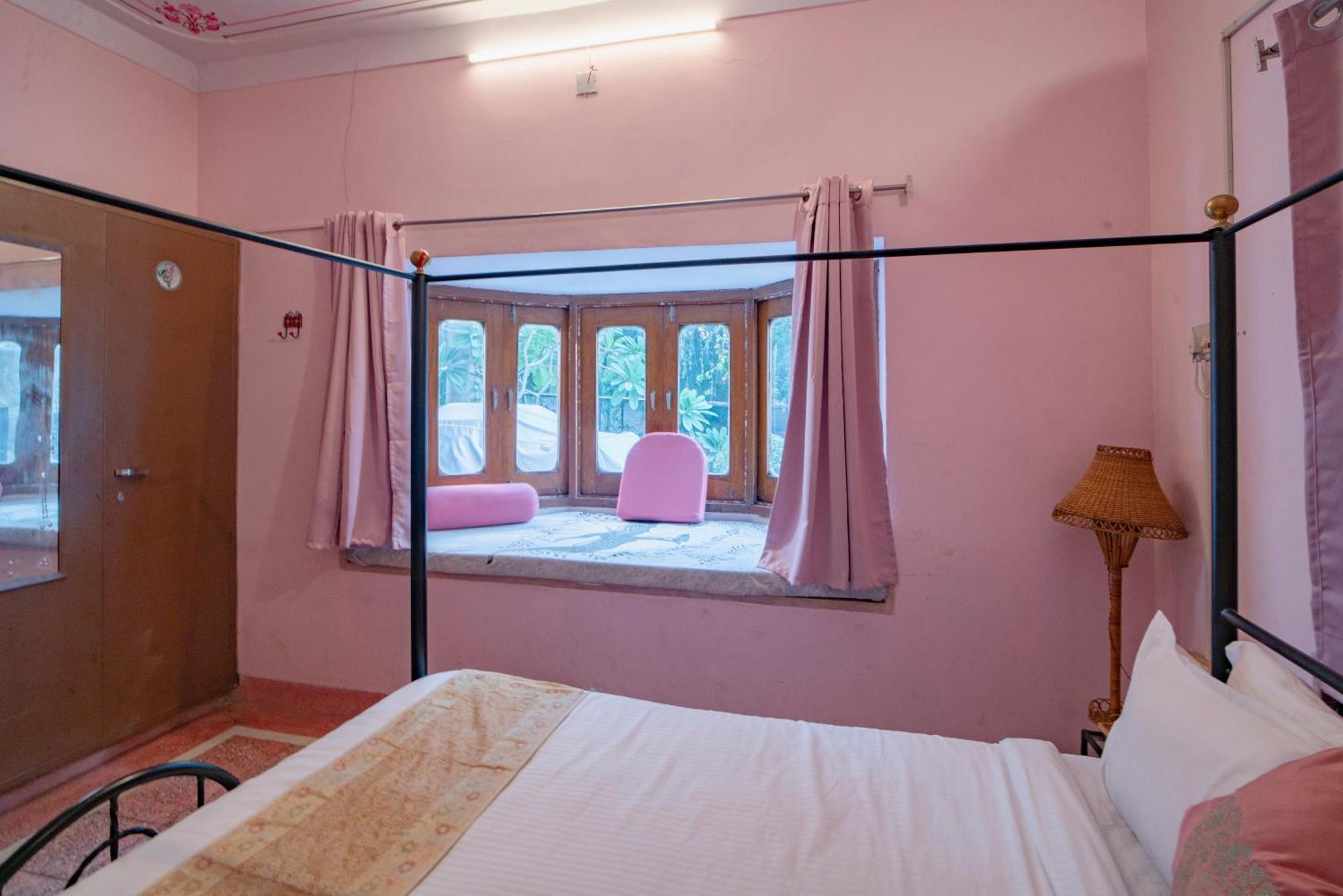 Hotel Ambavgarh Palace Udajpur Zewnętrze zdjęcie