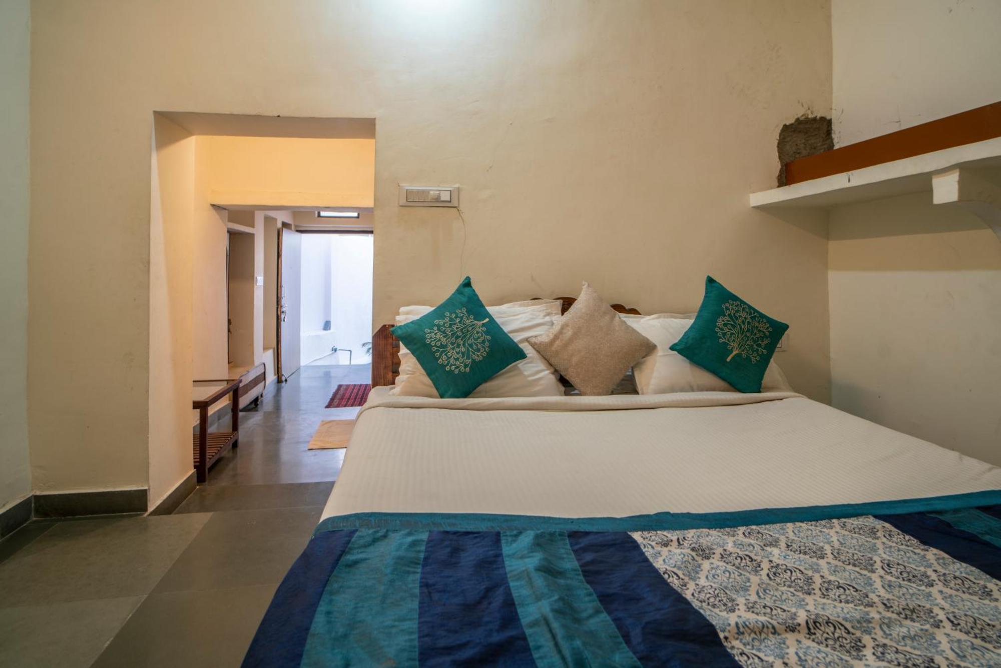 Hotel Ambavgarh Palace Udajpur Zewnętrze zdjęcie