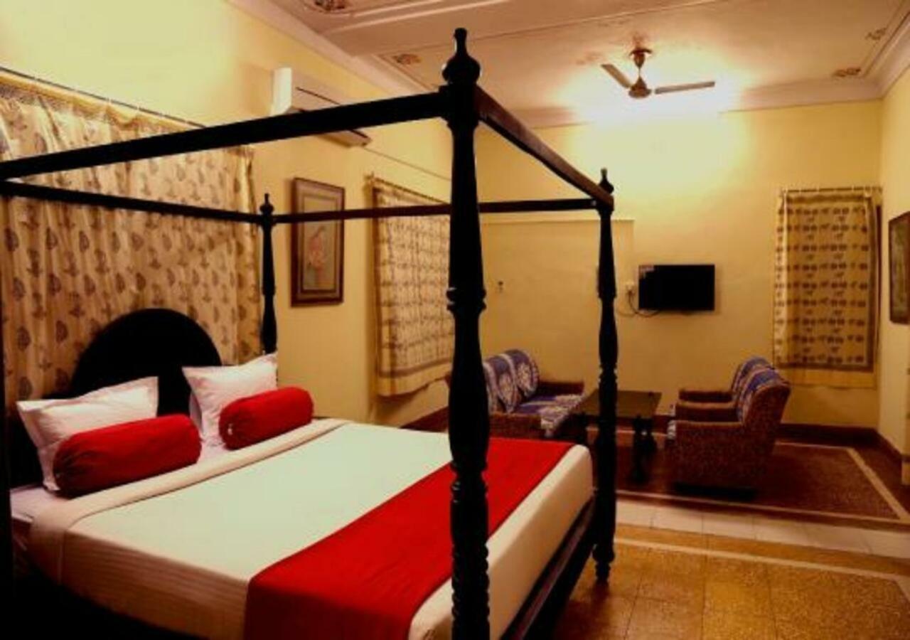 Hotel Ambavgarh Palace Udajpur Zewnętrze zdjęcie