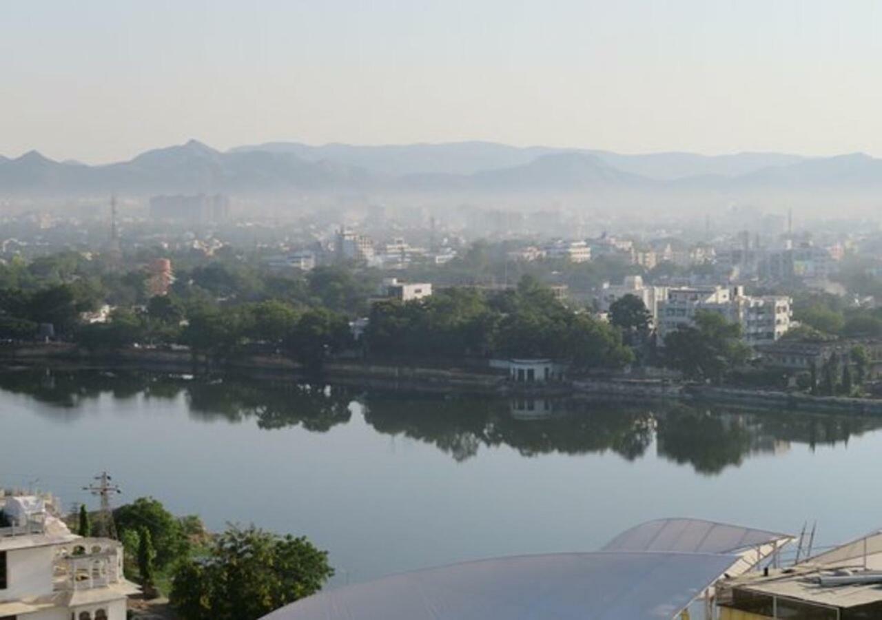 Hotel Ambavgarh Palace Udajpur Zewnętrze zdjęcie